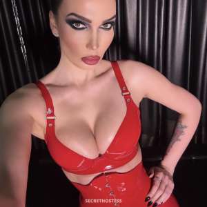 33 year old Central European Escort in Berlin Goddess Kara