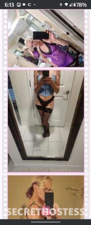 51 year old Escort in Chicago IL Im like candy....one taste is never enough