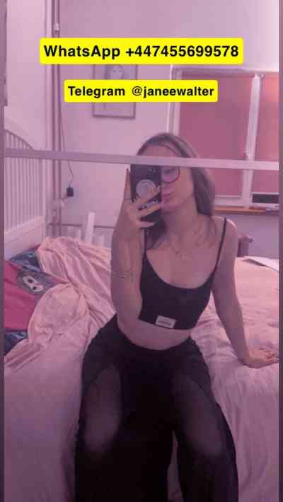24 year old British Escort in Luton Janee