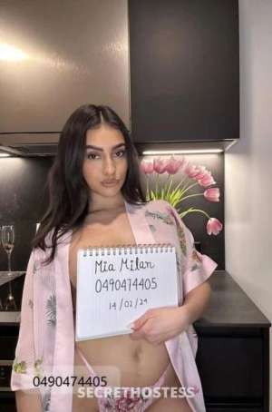 23 year old Escort in Gladstone Young Hot Escort Mia Ready For Your Deep Desires, Gladstone
