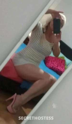 46 year old Australian Escort in Perth HZL EYES Blonde Aussie MILF Hot2Trot holy shit real Aussie 