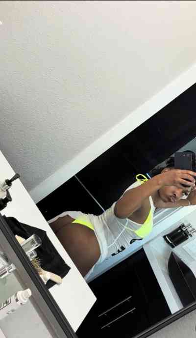 23Yrs Old Escort 4CM Tall Seattle WA Image - 3