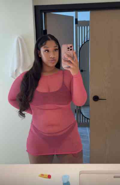 28 year old Asian Escort in Battle Creek MI Here for Fun, Not Forever