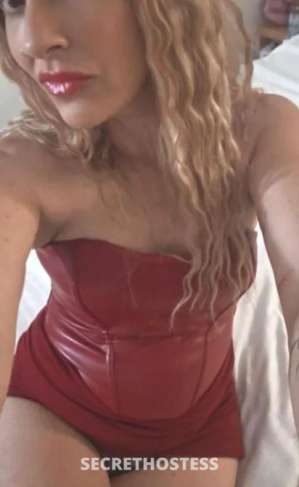 36 year old Australian Escort in Perth Blonde Aussie hotty, with a juicy bouncy Booty, Perth