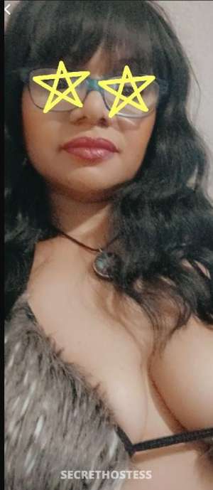 30 year old Escort in Racine WI 🎀🎄Happy Horny Holiday GFE available