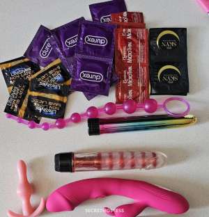 21 year old Hispanic Escort in Belleville New best gfe nuru bbbj dfk queen book now