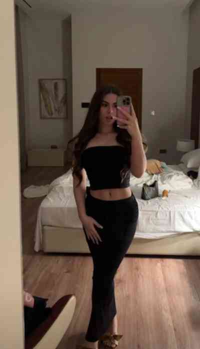 27 year old Australia Escort in Moraira Lauuuuraen