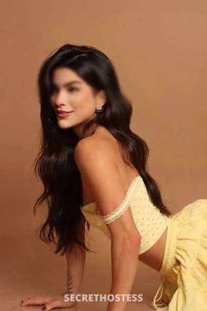 23 year old Escort in Berlin Lesly