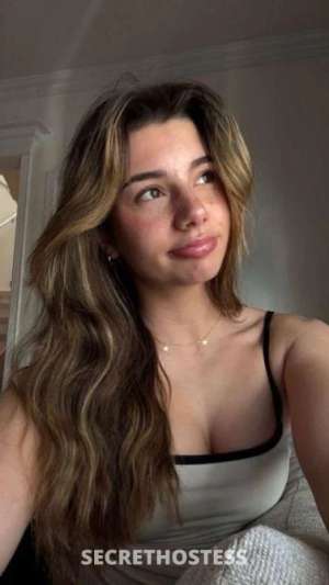 23 year old Escort in Rosebud Melbourne Pretty Face Curvy Body, Deep French Kiss, GFE, Anal, Nat, 