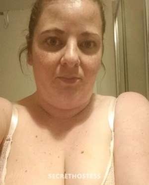 35 year old Escort in Geelong Independent single female escort age 35, north geelong
