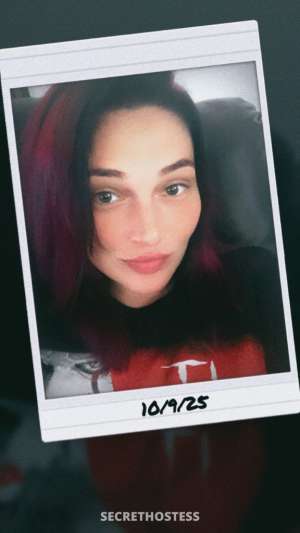 32 year old Escort in Cincinnati OH hannah have you going bananas