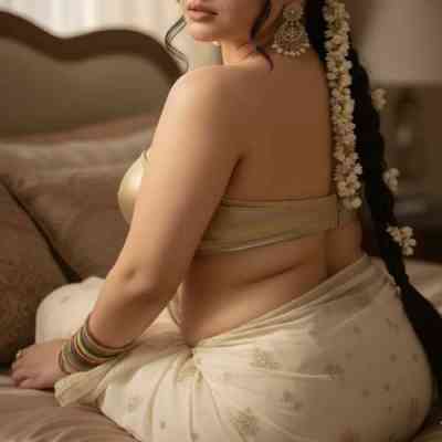 28 year old Indian Escort in Mumbai I Tulsi Oberoi Wrap Me in Your Hug so Our Hearts Can Whisper