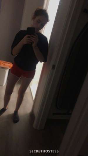 22 year old Escort in Louisville KY Incall outcall petite girl sierra