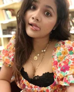 23 year old Indian Escort in Hyderabad ꧁༻Hyderabad Luxurious Escort༺꧂, escort