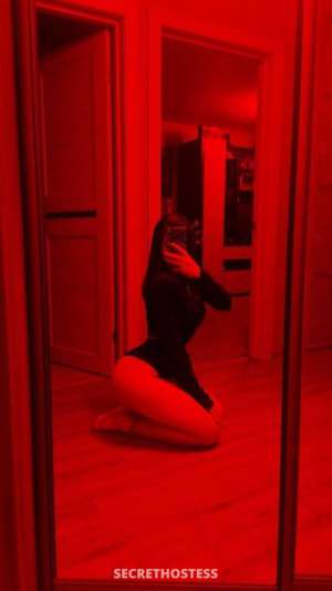 24Yrs Old Escort 169CM Tall Muscat Image - 1