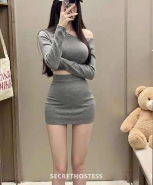 29 year old Escort in Gladstone Slim Hot Sexy Girl. Sweet and sensual! Private Service, 