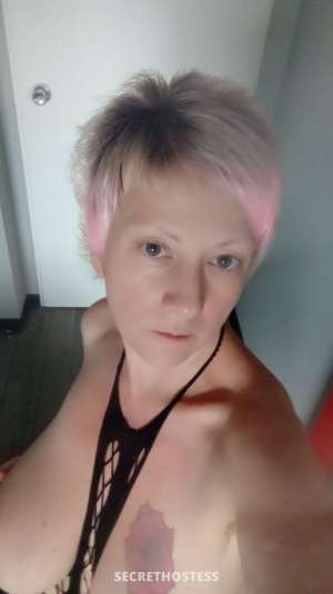 30 year old Escort in Luton Massage, masseuse