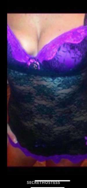 47 year old Escort in Charlottetown, Prince Edward Island Madison, escort
