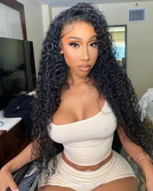 20 year old African Escort in Nizwa Phyna, escort