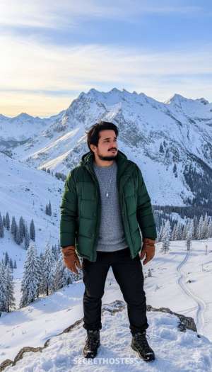 24 year old Asian Escort in Lucknow Rudra ( with health Report ), Male escort