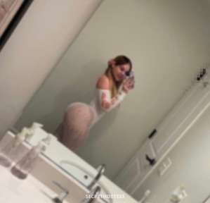 23 year old Brazilian Escort in Queens NY . .. Hola.. .Your queen just arrived ❄.White meat . I’m 