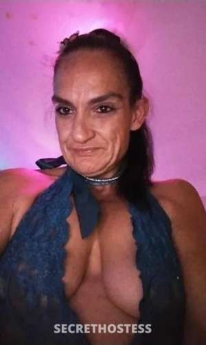 45 year old Escort in Gold Coast Horny single mum needs your hard dripping cock, Molendinar