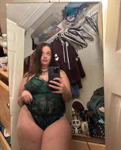 28 year old English Escort in Birmingham a beautiful, pretty girl, very attractive, very well-groomed
