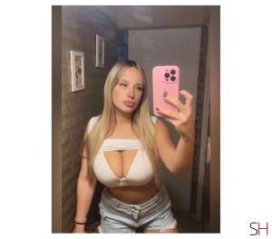 24 year old Latino Escort in Lincoln ✨ Blonde Babe | 24 Years Old | Sweet &amp; Naughty, 