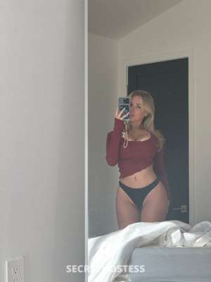 27 year old Escort in Pullman WA No panties, can I feel your oral skills