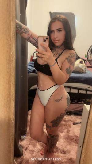 29 year old Escort in Tampa FL No outcalls - blue eyes - big booty - tatted up