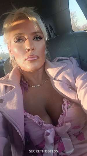 39 year old Escort in Fayetteville AR Available Now