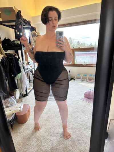 29 year old Escort in Alameda CA Elegant, attentive and impossible to forget