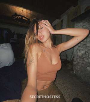 24 year old Middle Eastern Escort in Frederick MD Hey gents am Jennifer available for both Incall or outcall