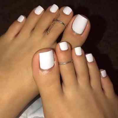 40 year old Escort in Hartlepool Secret Sissy cd foot fetish worship heels cleaning toilet 