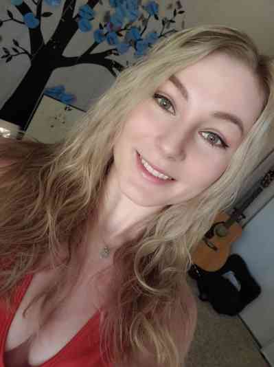 26 year old Escort in Portland OR 352•642•2584 lets get together love. lets make your 