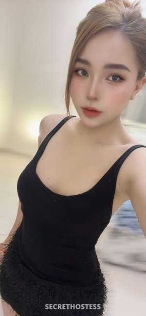 19 year old Asian Escort in Jeddah Mie Mie, escort