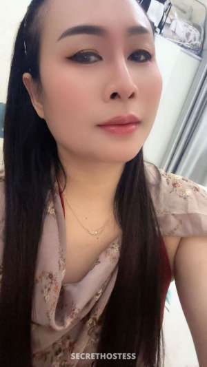30Yrs Old Escort 170CM Tall Muscat Image - 1