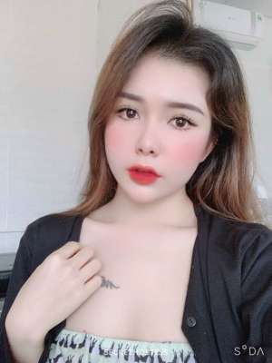Escort 168CM Tall Tirana Image - 3