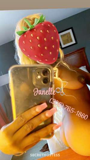 26 year old Escort in Quad Cities IA Pretty petite hottie in town avaliable for Outcalls
