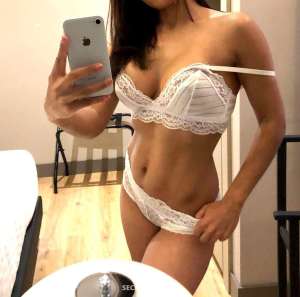 33 year old Escort in Coimbra Gaby, escort