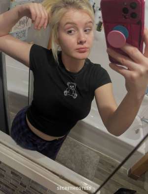 24 year old Escort in Comox Valley I WORK ALONE AND I SELL ..❄️. NO PIMP, NO MISTRESS,I’