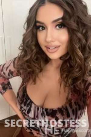 29 year old Chinese Escort in Roma Mera 29Yrs Old Chinese Escort Brown Eyes 170CM Tall Roma