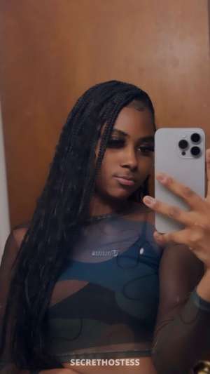 23 year old Escort in Norfolk VA lets have fun and smoke