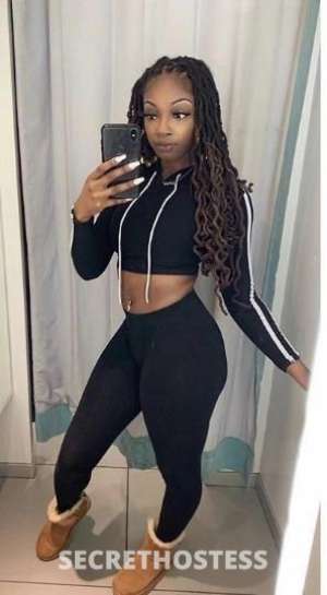 ITTYBITTY 22Yrs Old Escort Chicago IL Image - 3