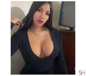 20Yrs Old Escort Image - 3