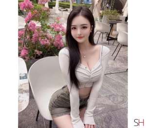 23 year old Asian Escort in Guildford Surrey ❤️❤️An Asian party girl new arrived today, no rush, 