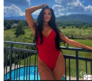 25 year old Escort in Highland 🔞Ella👅PARTY GIRL✅️INCALL-OUTCALL( 24 7)🍑, 