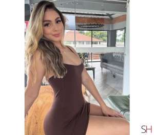 22 year old Latino Escort in Sheffield GORGEOUS LAURA ., Independent