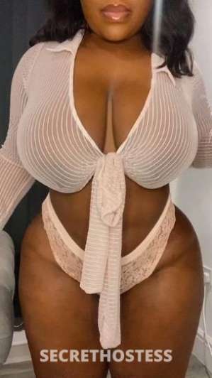 30 year old Escort in Toronto Busty. voluptuous. bombshell