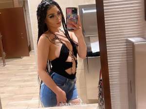 23 year old Escort in Redding CA Pretty✨ Petite🥰 INCALLS